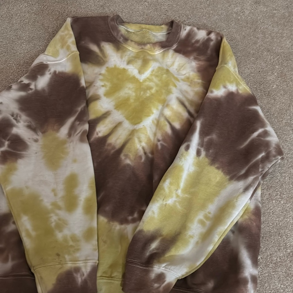 urban outfitters crew neck